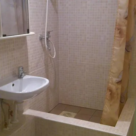 Economy Baltics - Uue Maailma 19 公寓 塔林